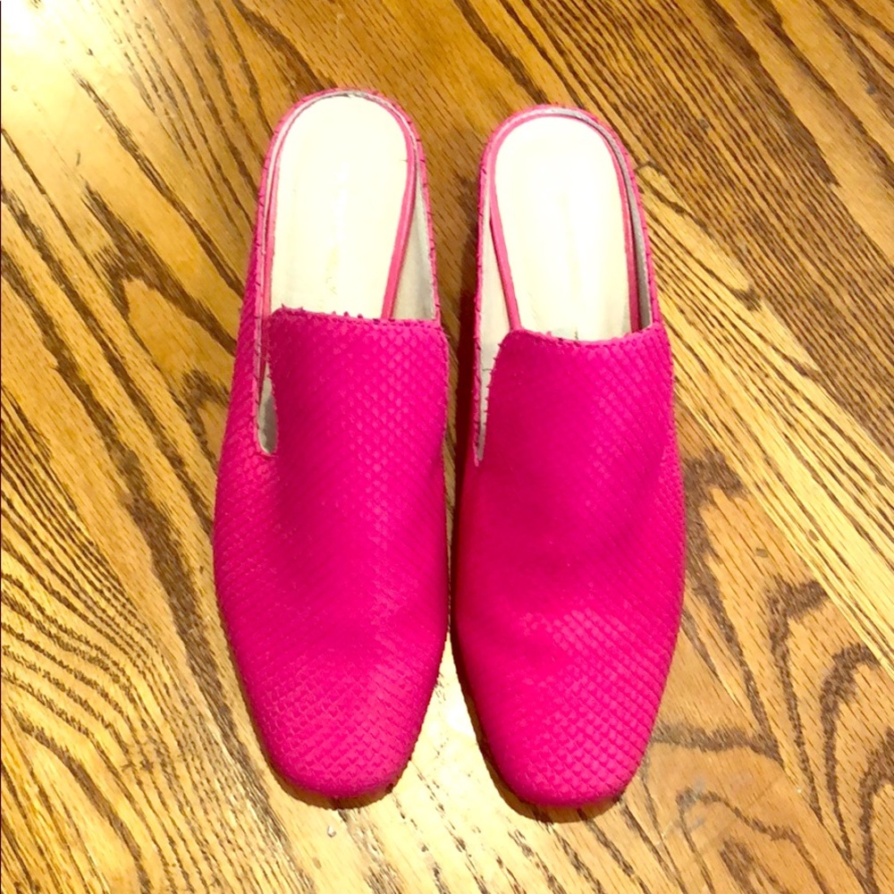 Intentionally Blank Slip On Heel